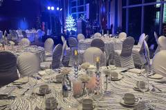 sophisticated-led-christmas-tree-table-decor-roses-casino-lac-leamy-salon-royal-24