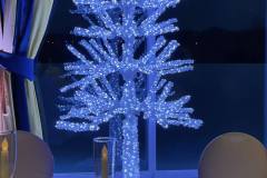 sophisticated-led-christmas-tree-table-decor-roses-casino-lac-leamy-salon-royal-28