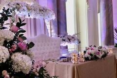 castle-wedding-decor-charger-plates-lavish-setup-fairmont-chateau-laurier-27