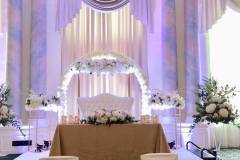 castle-wedding-decor-charger-plates-lavish-setup-fairmont-chateau-laurier-30