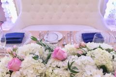 castle-wedding-decor-charger-plates-lavish-setup-fairmont-chateau-laurier-33