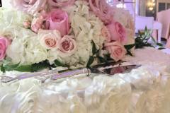 castle-wedding-decor-charger-plates-lavish-setup-fairmont-chateau-laurier-38
