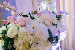 castle-wedding-decor-charger-plates-lavish-setup-fairmont-chateau-laurier-5
