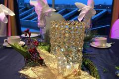 classic-christmas-party-decor-crystals-centrepieces-casino-lac-leamy-15