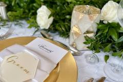Glam-castle-wedding-decor-sophisticated-fairmont-chateau-laurier-24