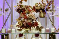 autumn-fall-flowers-wedding-table-candles-centerpieces-hilton-lac-leamy-21