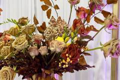 autumn-fall-flowers-wedding-table-candles-centerpieces-hilton-lac-leamy-28