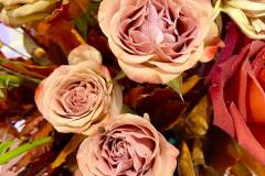 autumn-fall-flowers-wedding-table-candles-centerpieces-hilton-lac-leamy-32