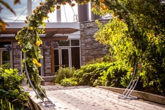Hilton Lac Leamy Garden Ceremony - Wedding Decor Ottawa