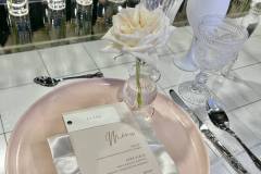 White-wedding-decor-classic-style-hilton-lac-leamy-10