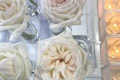 White-wedding-decor-classic-style-hilton-lac-leamy-26