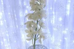 White-wedding-decor-classic-style-hilton-lac-leamy-28