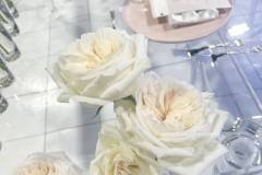 White-wedding-decor-classic-style-hilton-lac-leamy-30
