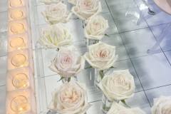 White-wedding-decor-classic-style-hilton-lac-leamy-32