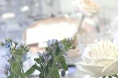White-wedding-decor-classic-style-hilton-lac-leamy-41