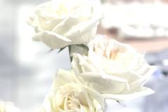White-wedding-decor-classic-style-hilton-lac-leamy-42