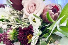 modern-chic-rustic-wedding-trends-tablescape-Brookstreet-Hotel-12