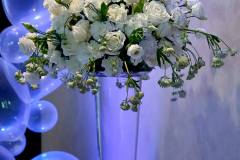 minimalist-red-rose-intimate-wedding-decor-centerpiece-hilton-lac-leamy-4