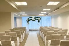 greenery-floral-arch-chair-covers-uplighting-babys-breath-metcalfe-hotel-ottawa-1