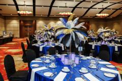 viva-las-vegas-decor-ostrich-feathers-hilton-lac-leamy-15