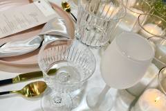 floral-arch-chandeliere-crystal-florist-hilton-lac-leamy-19