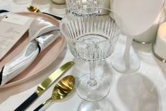 floral-arch-chandeliere-crystal-florist-hilton-lac-leamy-23