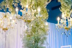 floral-arch-chandeliere-crystal-florist-hilton-lac-leamy-29